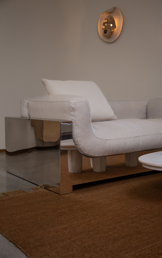 POLISHED STEEL FRANCK LOVESEAT
