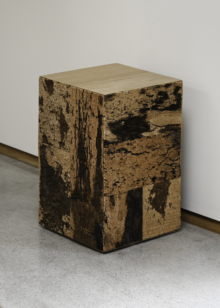 CORCHO PLINTH