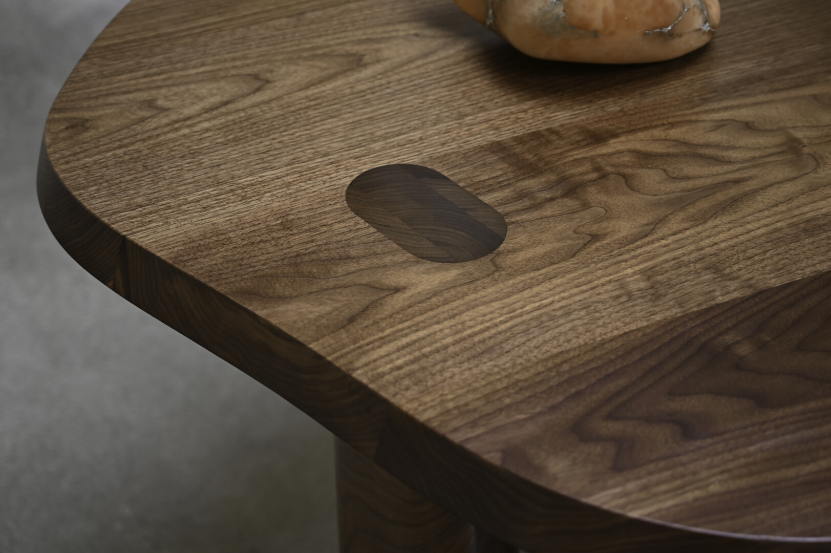 XL L SERIES DESK