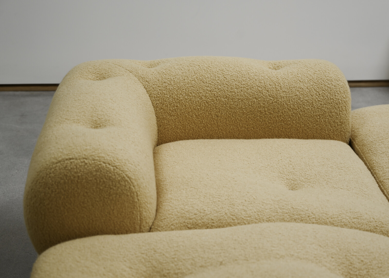 ROLLEN SECTIONAL