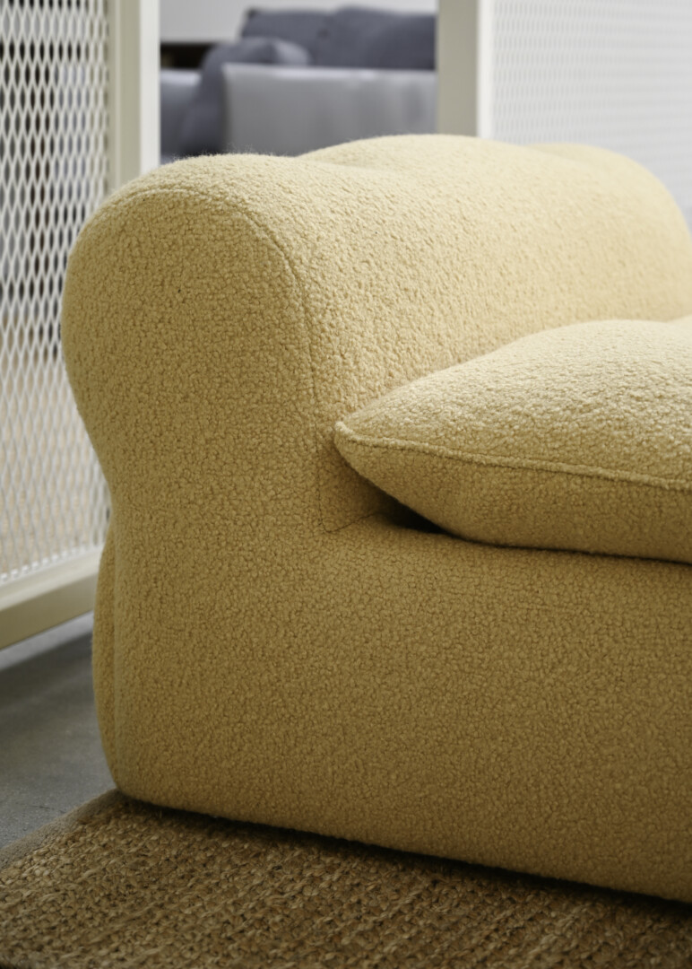 ROLLEN SECTIONAL