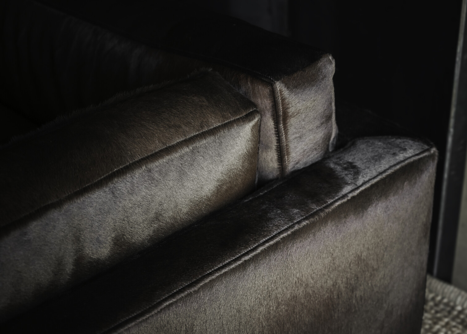 FULLY UPHOLSTERED FRANCK SOFA