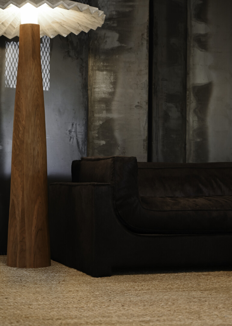 FULLY UPHOLSTERED FRANCK SOFA