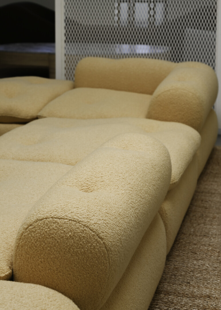ROLLEN SECTIONAL