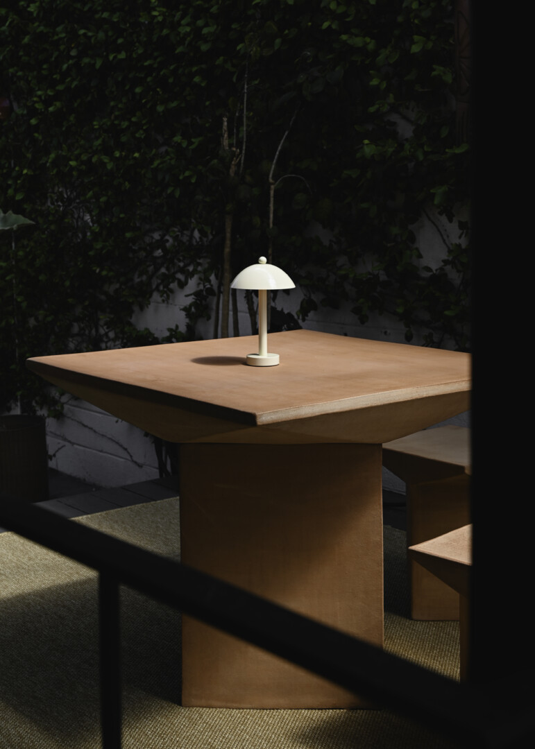 PITCHER TABLE