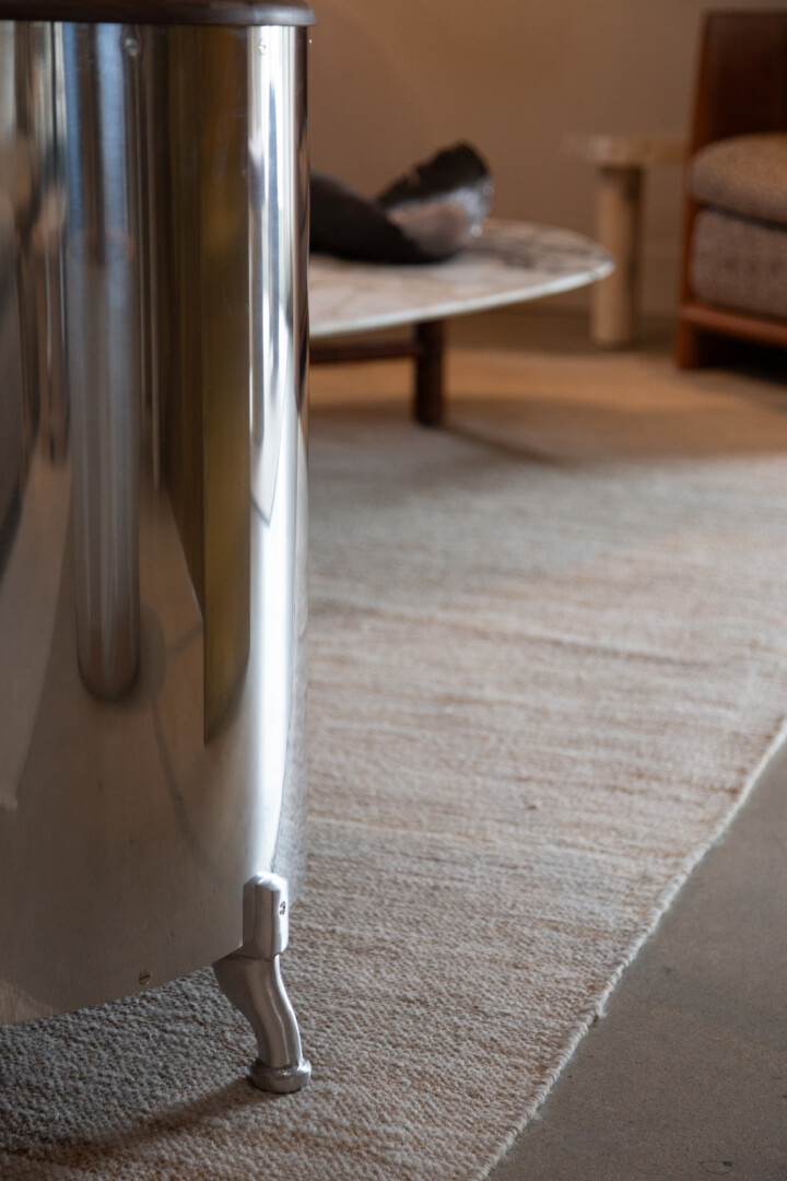 THE ALUMINIUM CHAIR