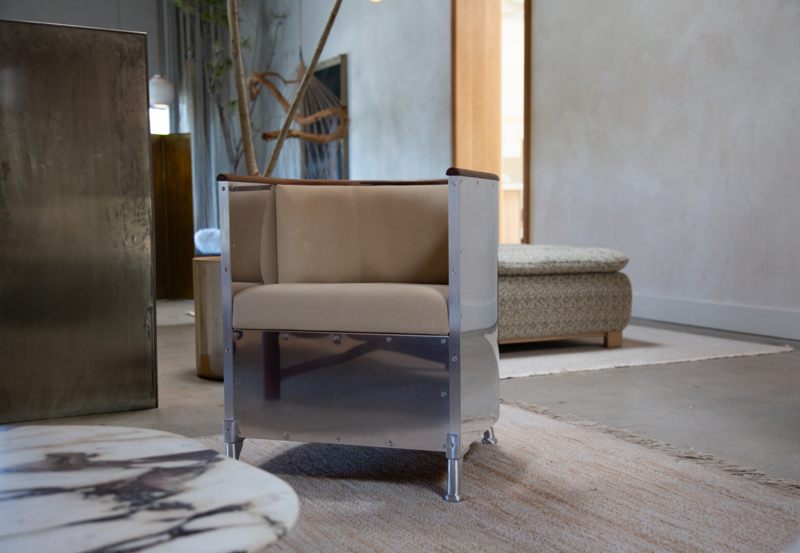 THE ALUMINIUM CHAIR