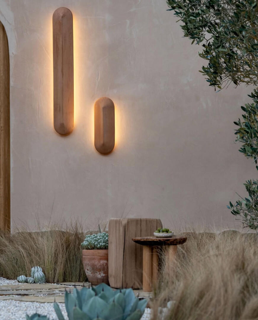 PINCH SCONCE