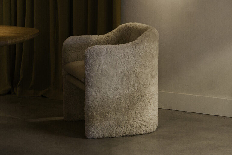 BAND ARMCHAIR