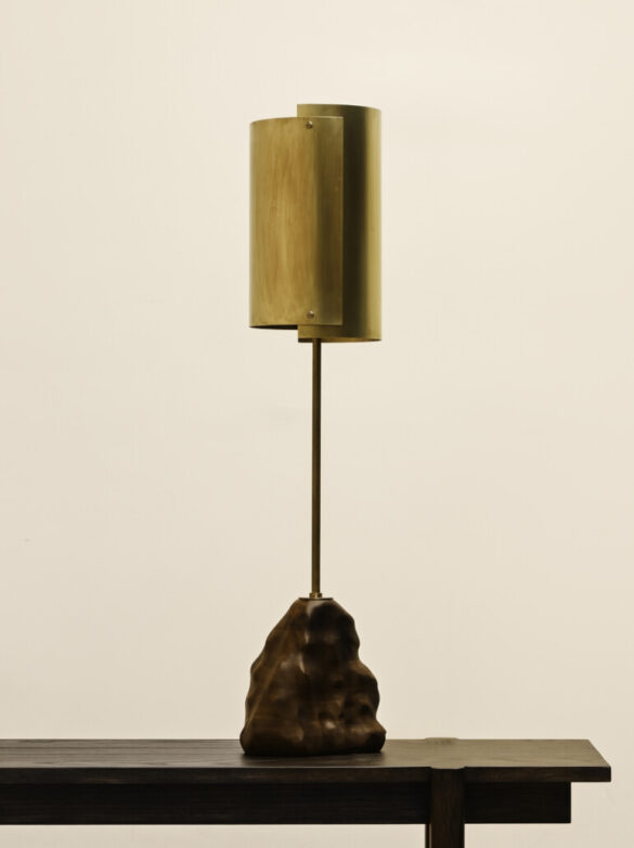WOOD BOULDER TABLE LAMP