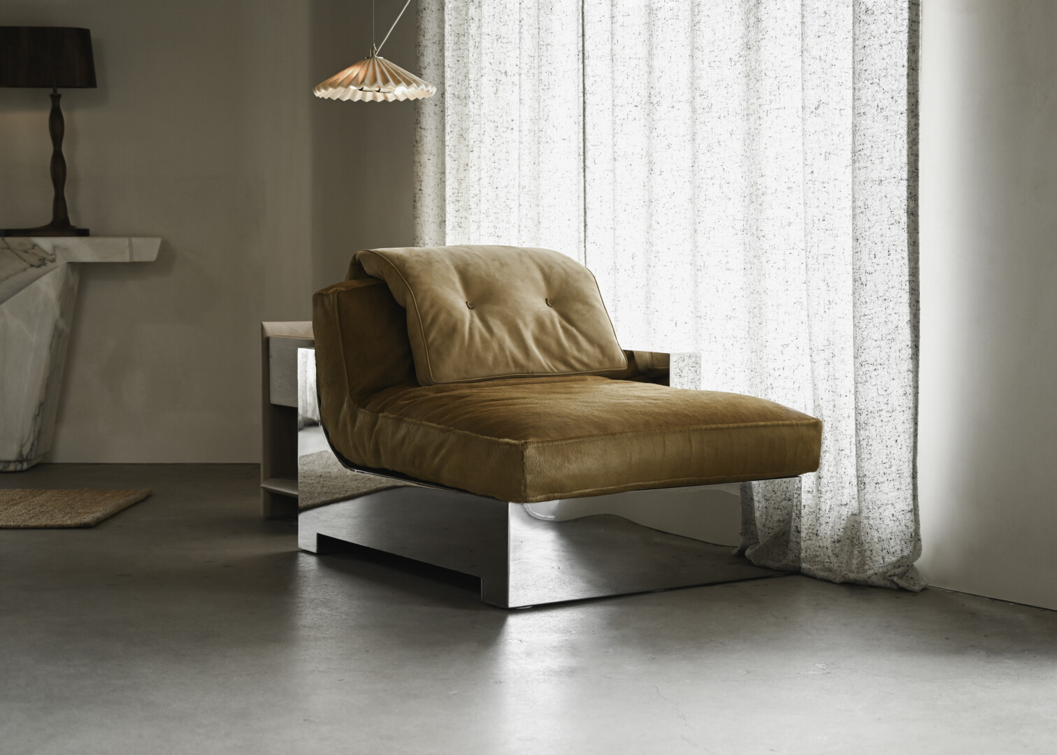 FRANCK 1 ARM LOUNGE CHAIR