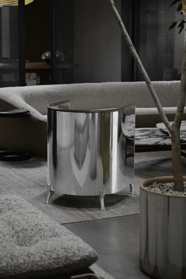 THE ALUMINIUM CHAIR