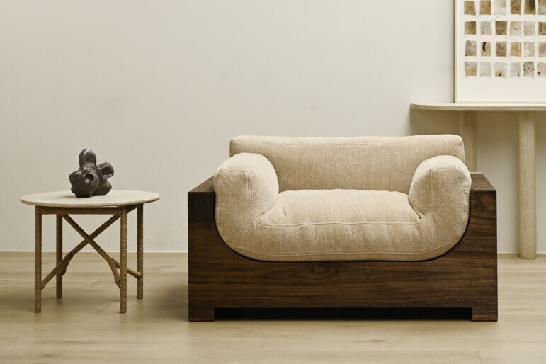 FRANCK LOUNGE CHAIR