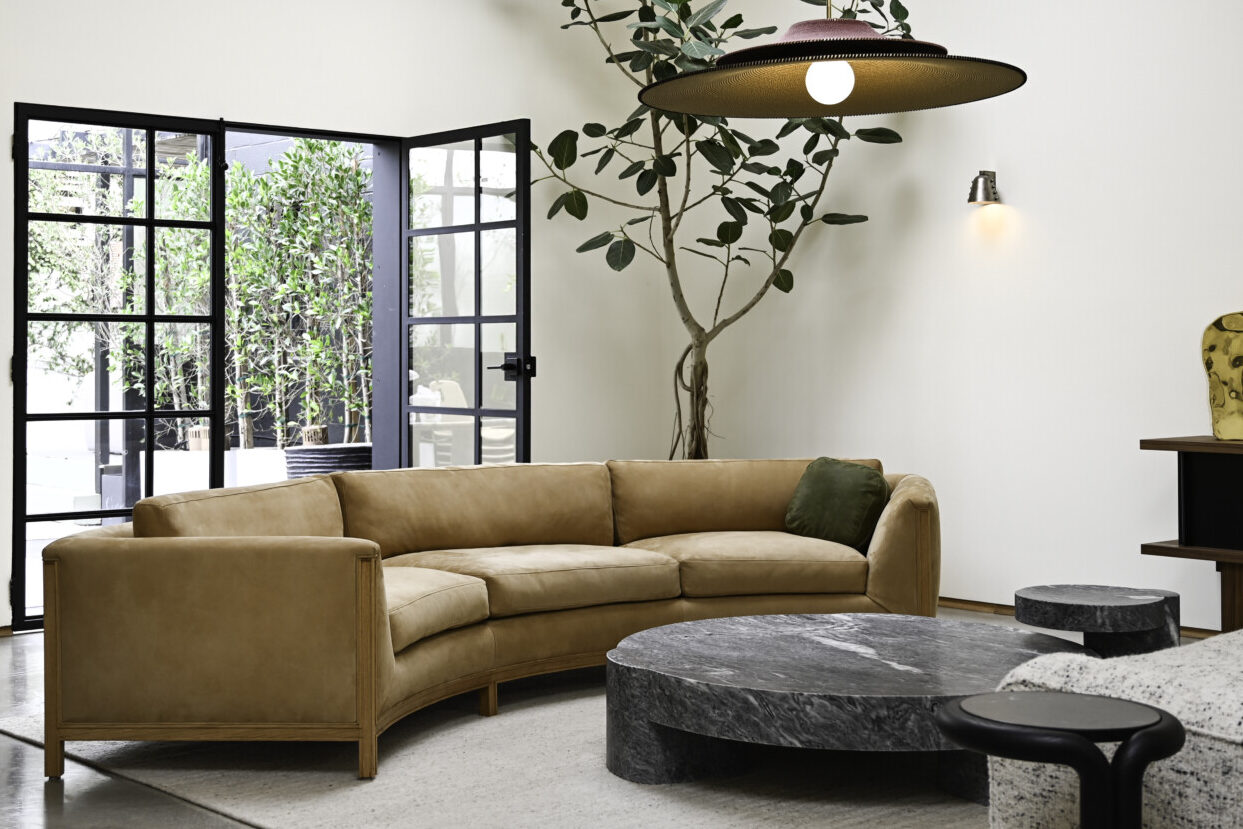 SARGENT CURVED SOFA