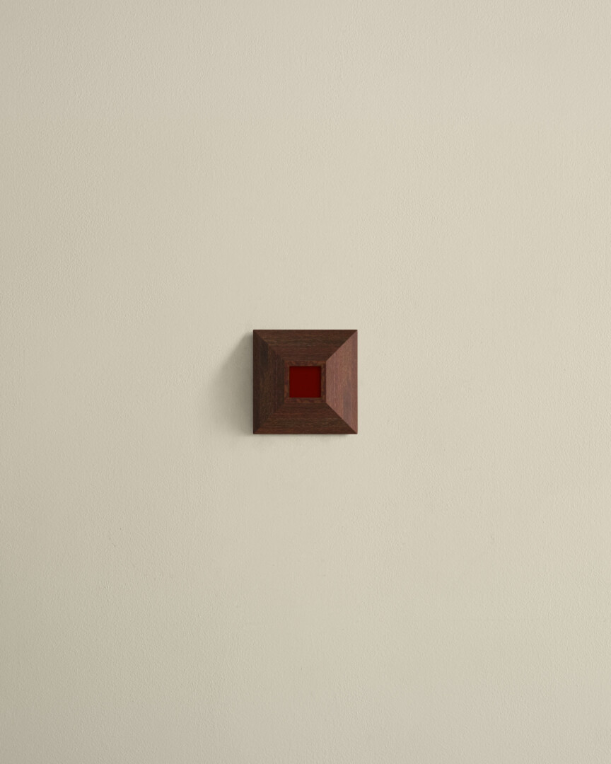 MIRA SURFACE MOUNT – SMALL