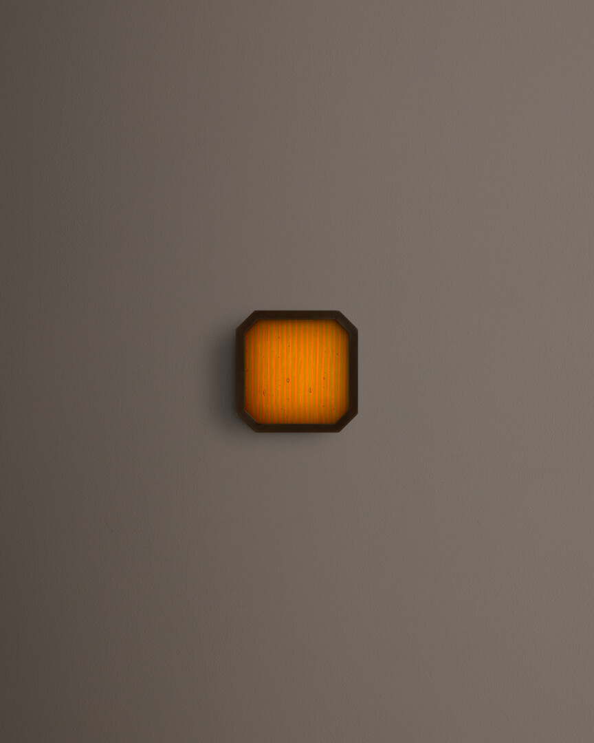 STRATA SURFACE MOUNT, SMALL