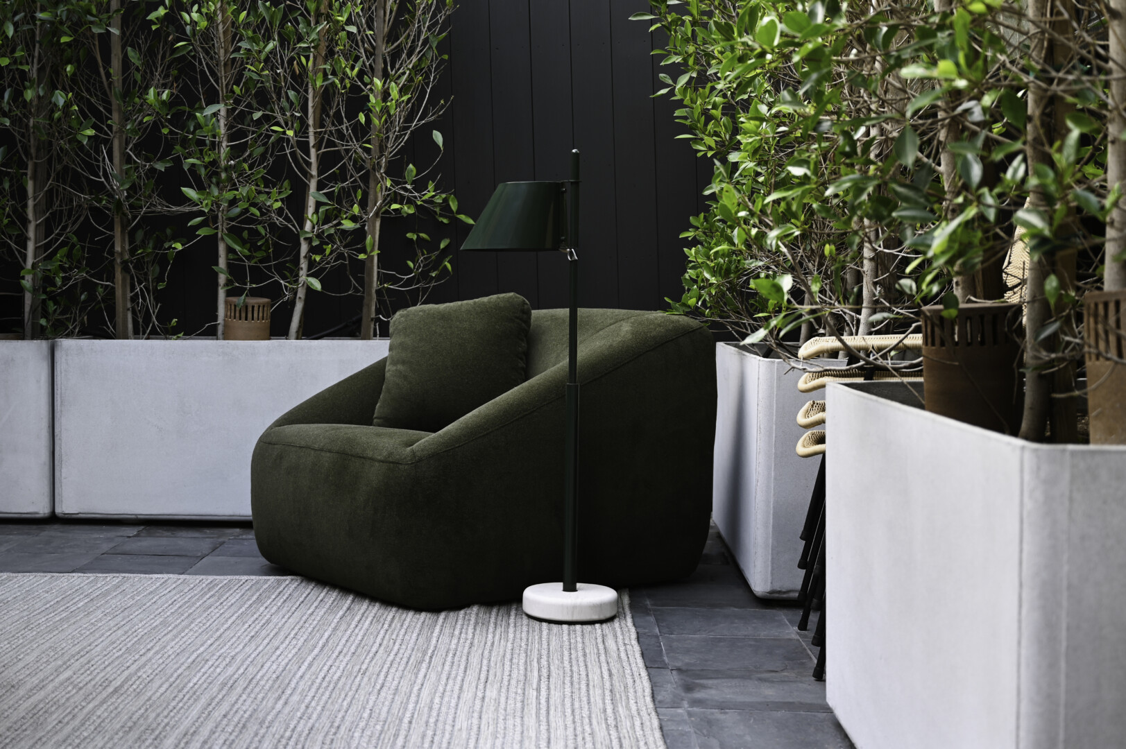 POUF LOUNGE CHAIR OUTDOORS