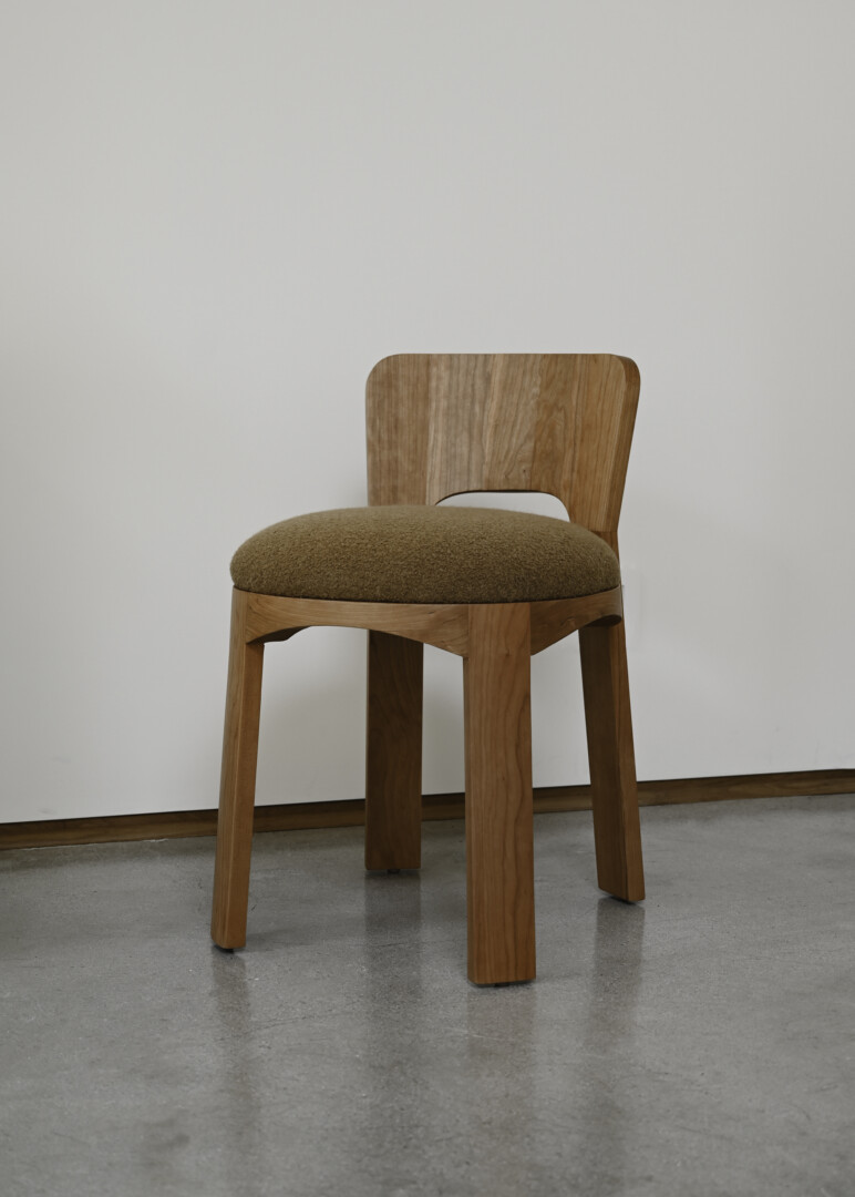 LATTEN STOOL