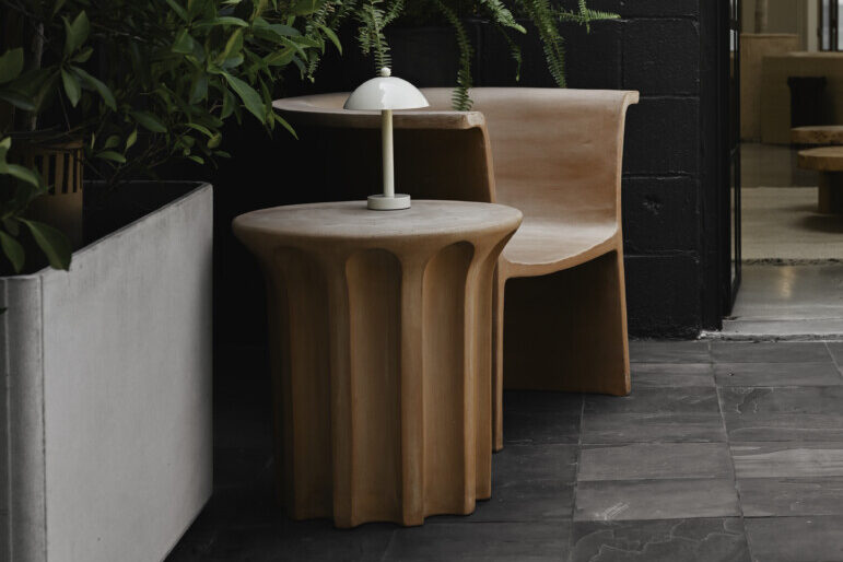 ECHO HIGH – SIDE TABLE