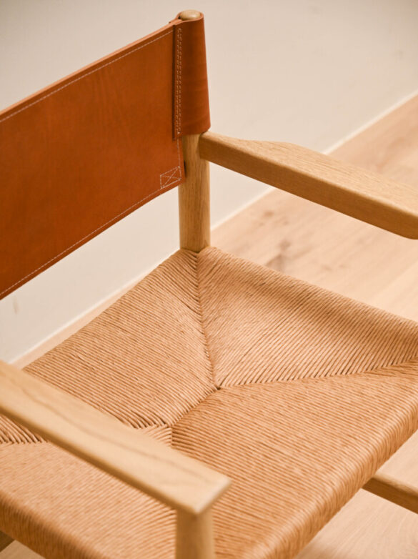 CAMPAIGN ARMCHAIR – RUSH