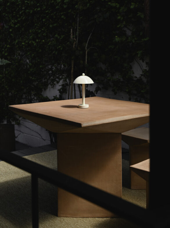 PITCHER TABLE