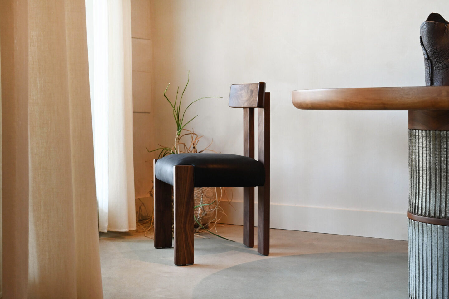 LOC DINING CHAIR