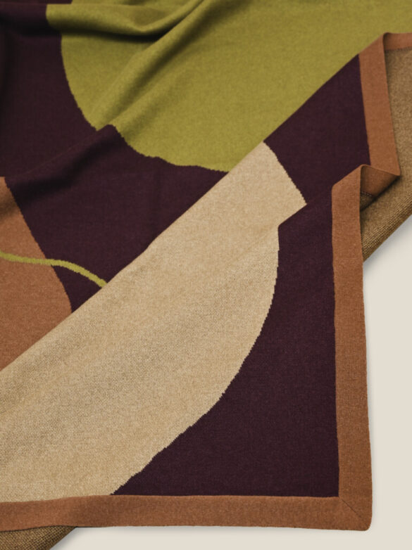 L SERIES CASHMERE BLANKET – BURGUNDY