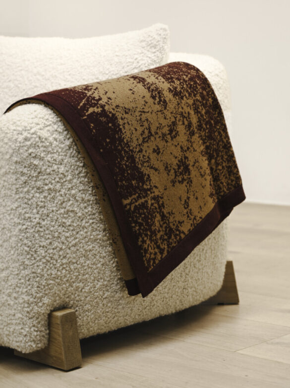 FELSEN CASHMERE BLANKET – CAMEL