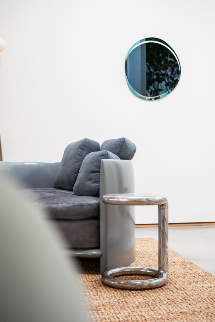 DUBEL SIDE TABLE CAST METAL