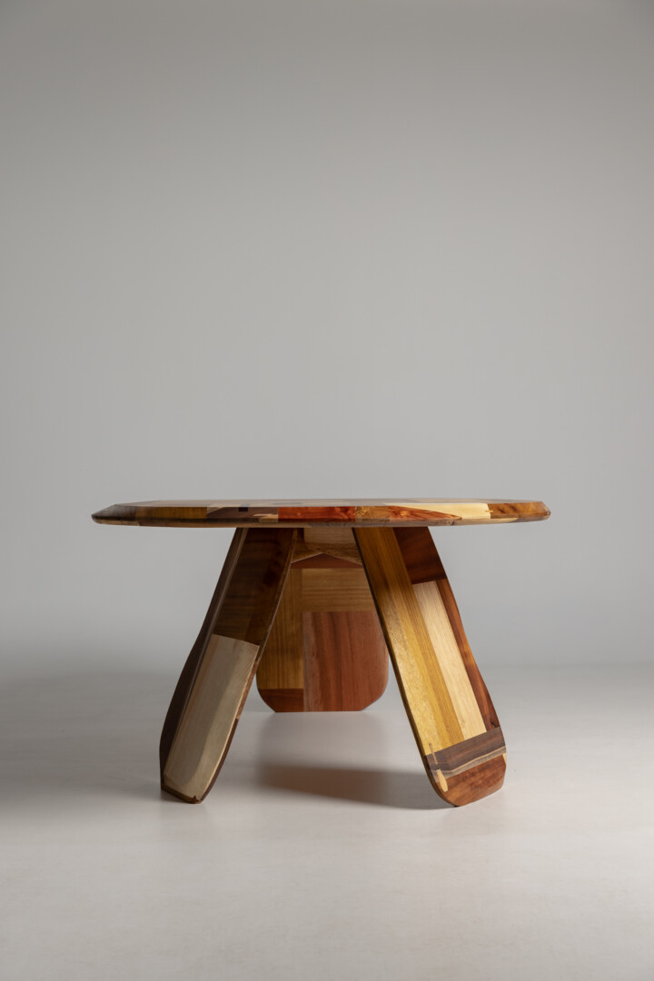 THE HELENA DINING TABLE