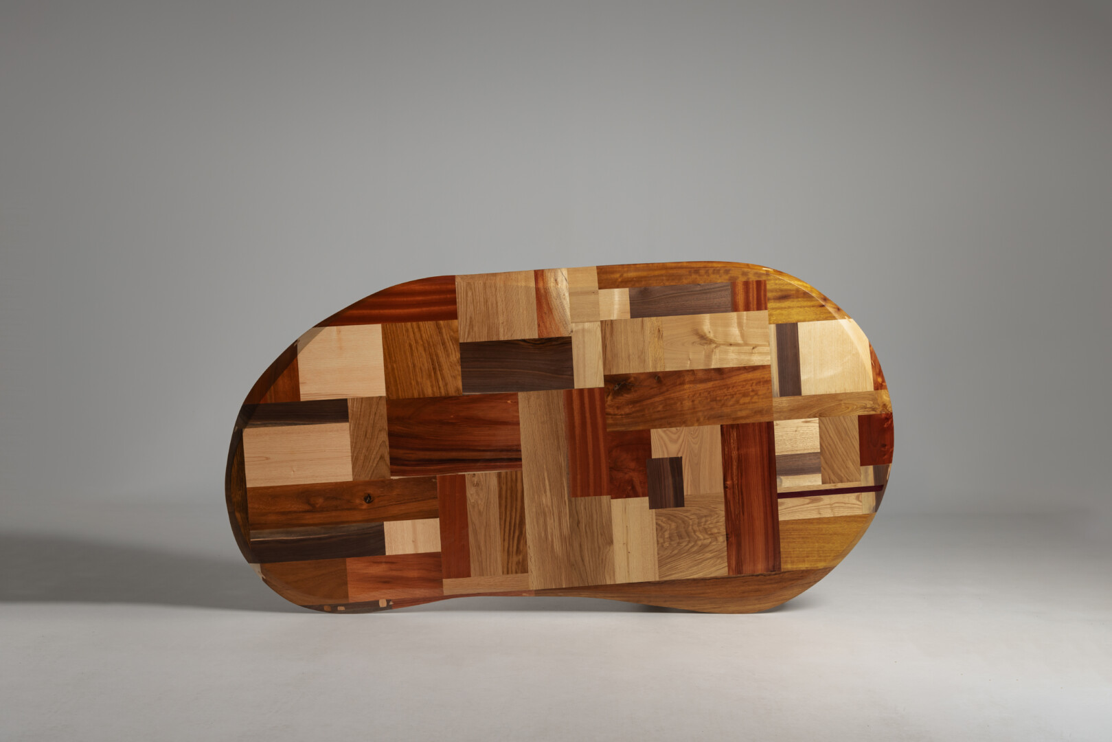 THE HELENA DINING TABLE