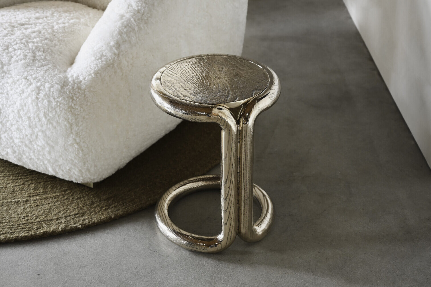 DUBEL SIDE TABLE CAST METAL