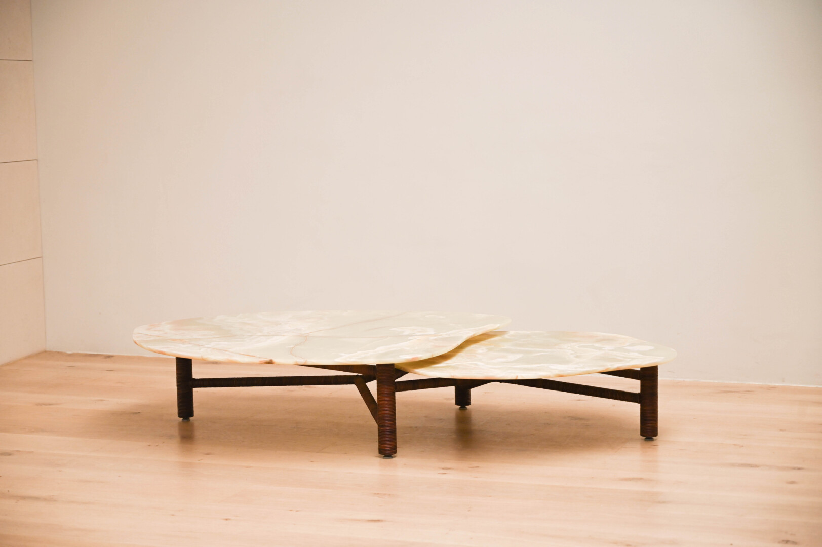 NETZ NESTING COFFEE TABLE