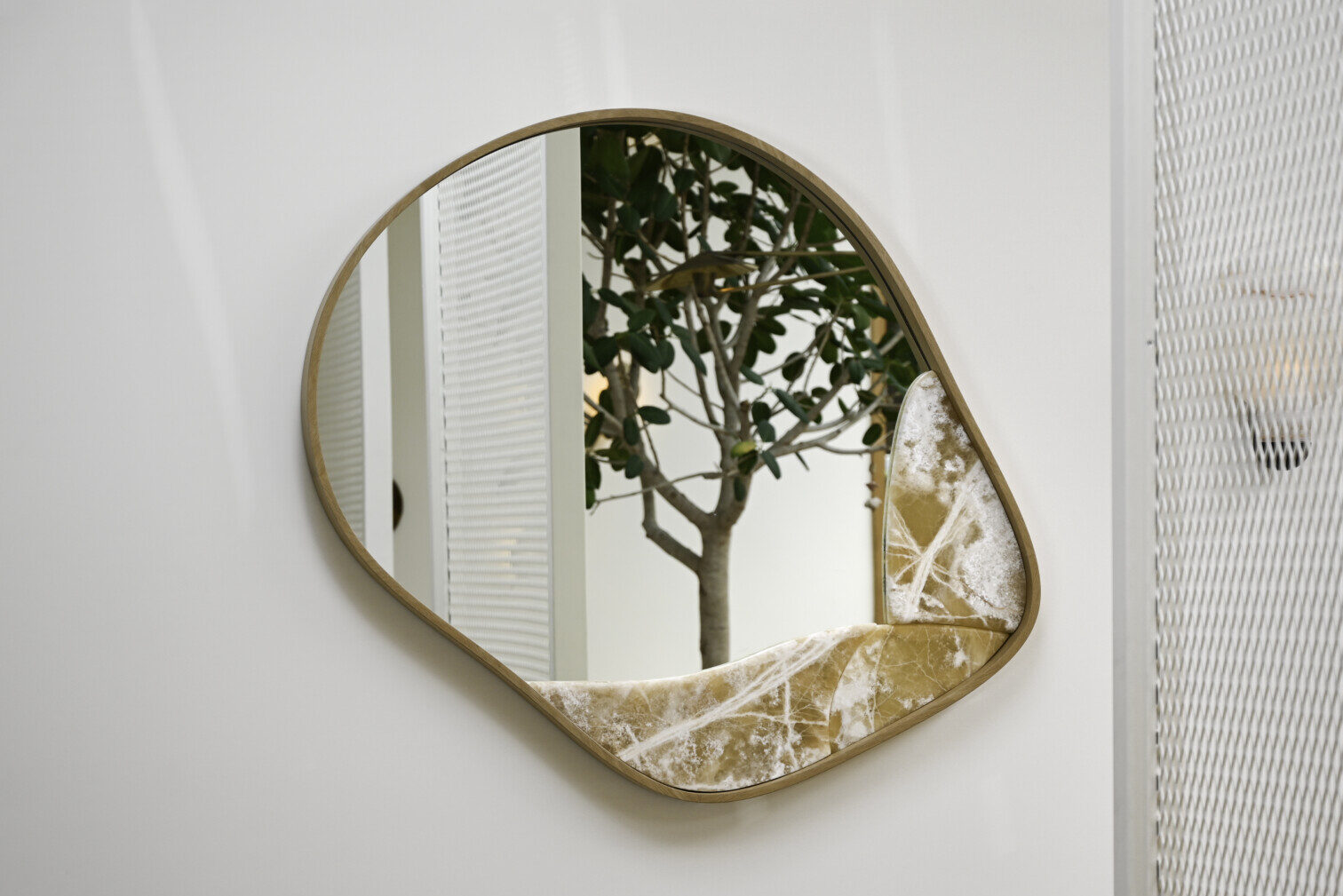 L3 MIRROR | STONE INSERTS