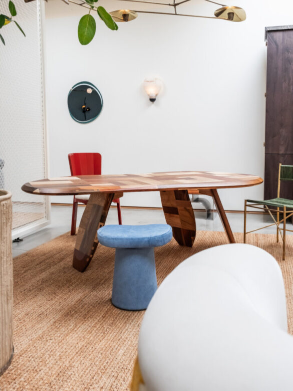 THE HELENA DINING TABLE