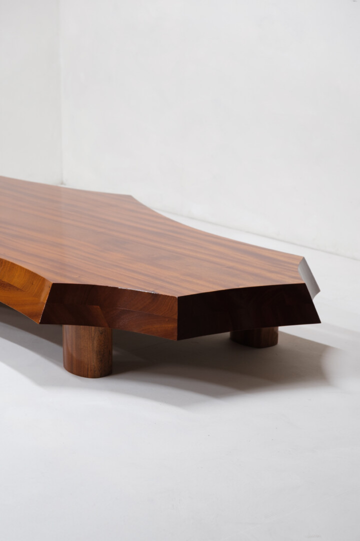 FREEE SHAPE COFFEE TABLE