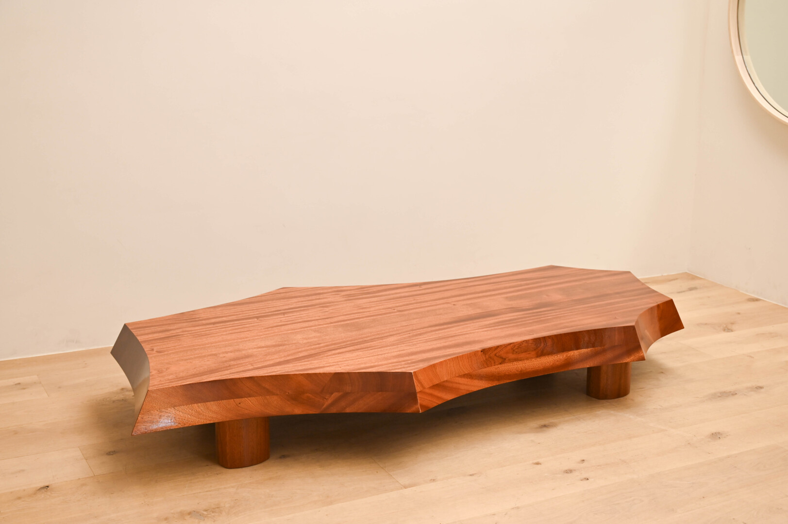 FREEE SHAPE COFFEE TABLE
