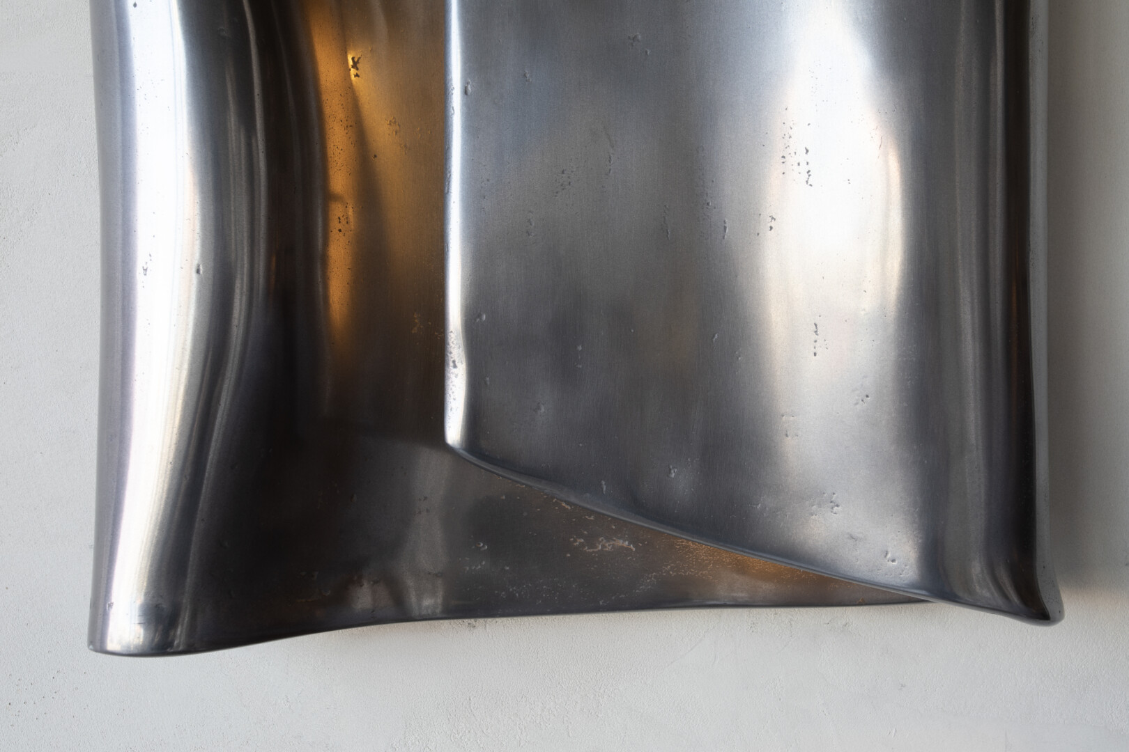 EMBRACE SCONCE – SMALL