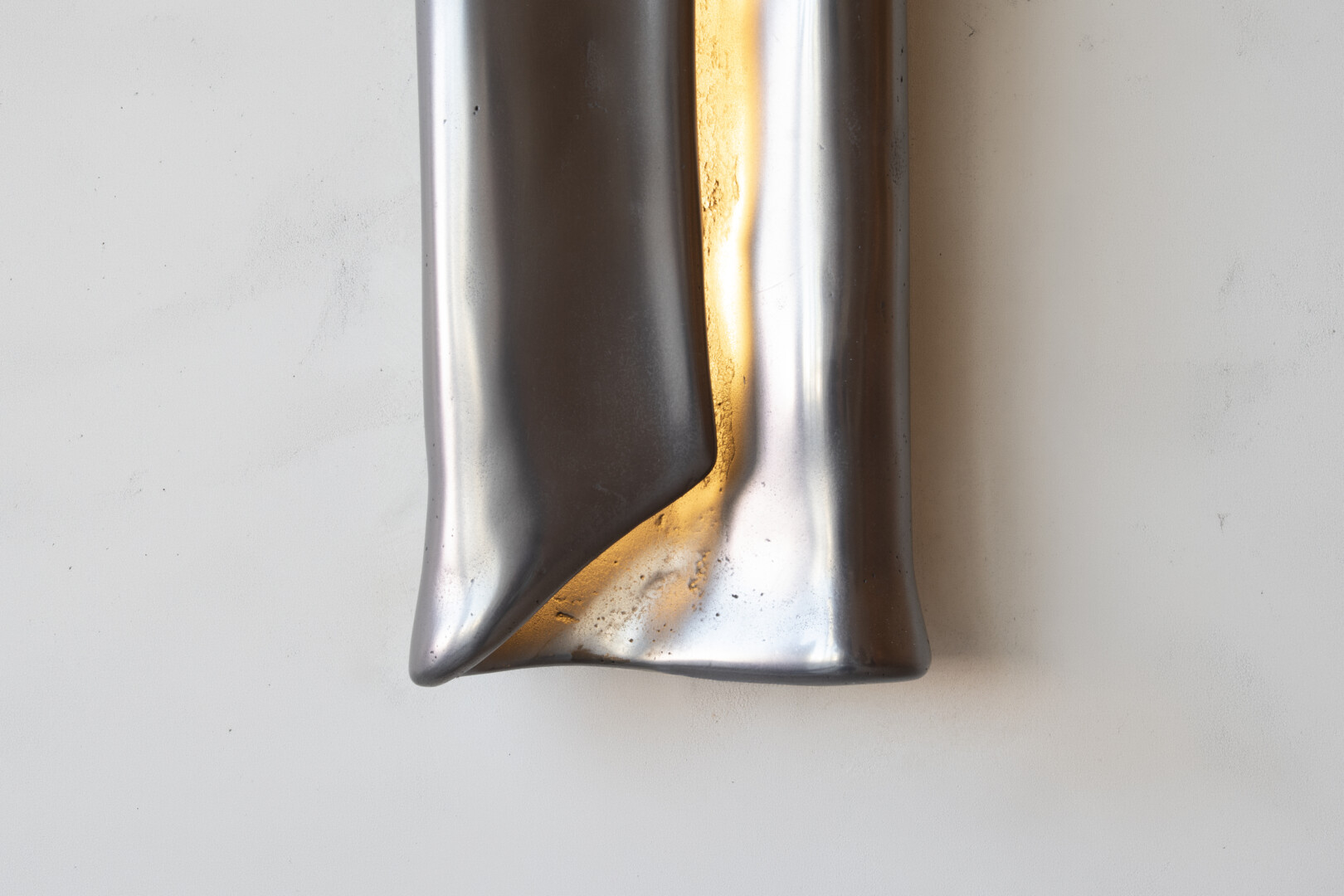 EMBRACE SCONCE – MEDIUM