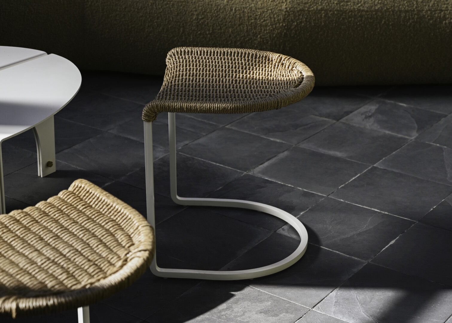LEDER STOOL – OUTDOOR