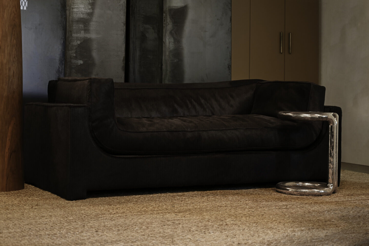 FRANCK LOVESEAT – FULLY UPHOLSTERED