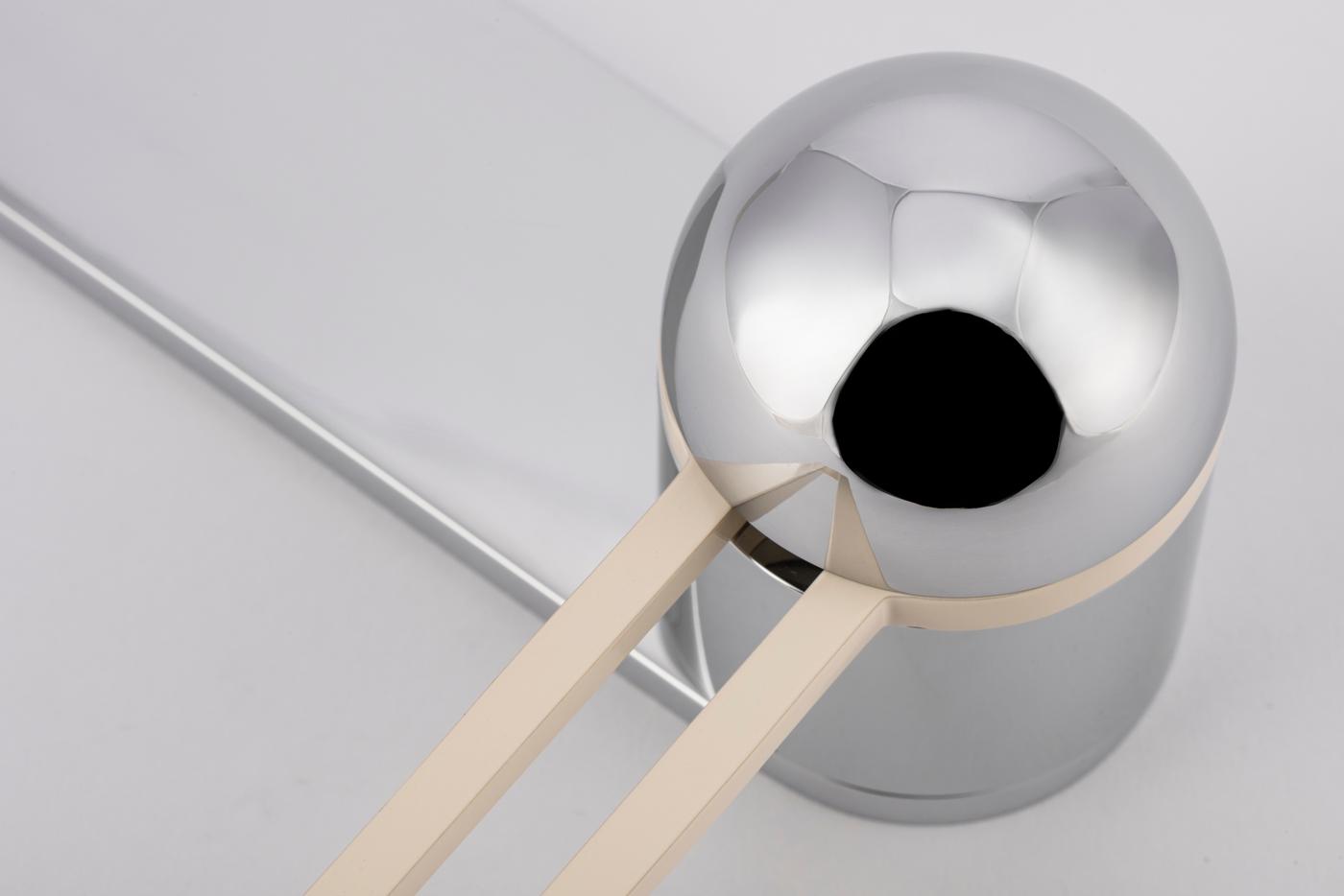 H01 – LEVER ON OVAL BACKPLATE