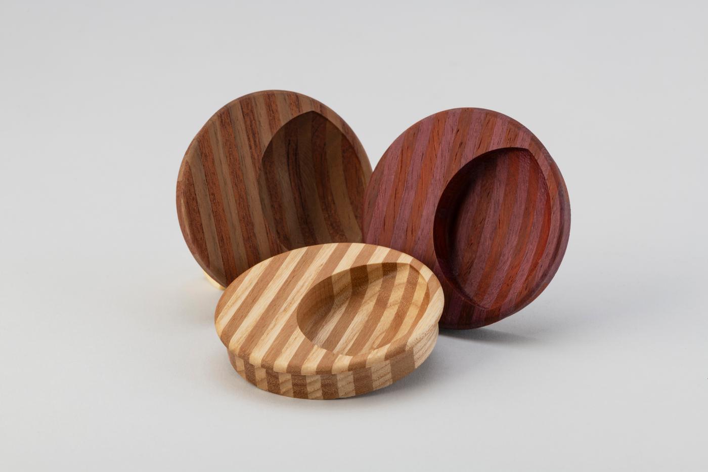 LUNACY SLIDING DOOR PULL