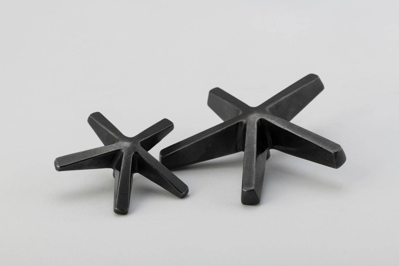 NARCISSIST STAR CUPBOARD KNOB