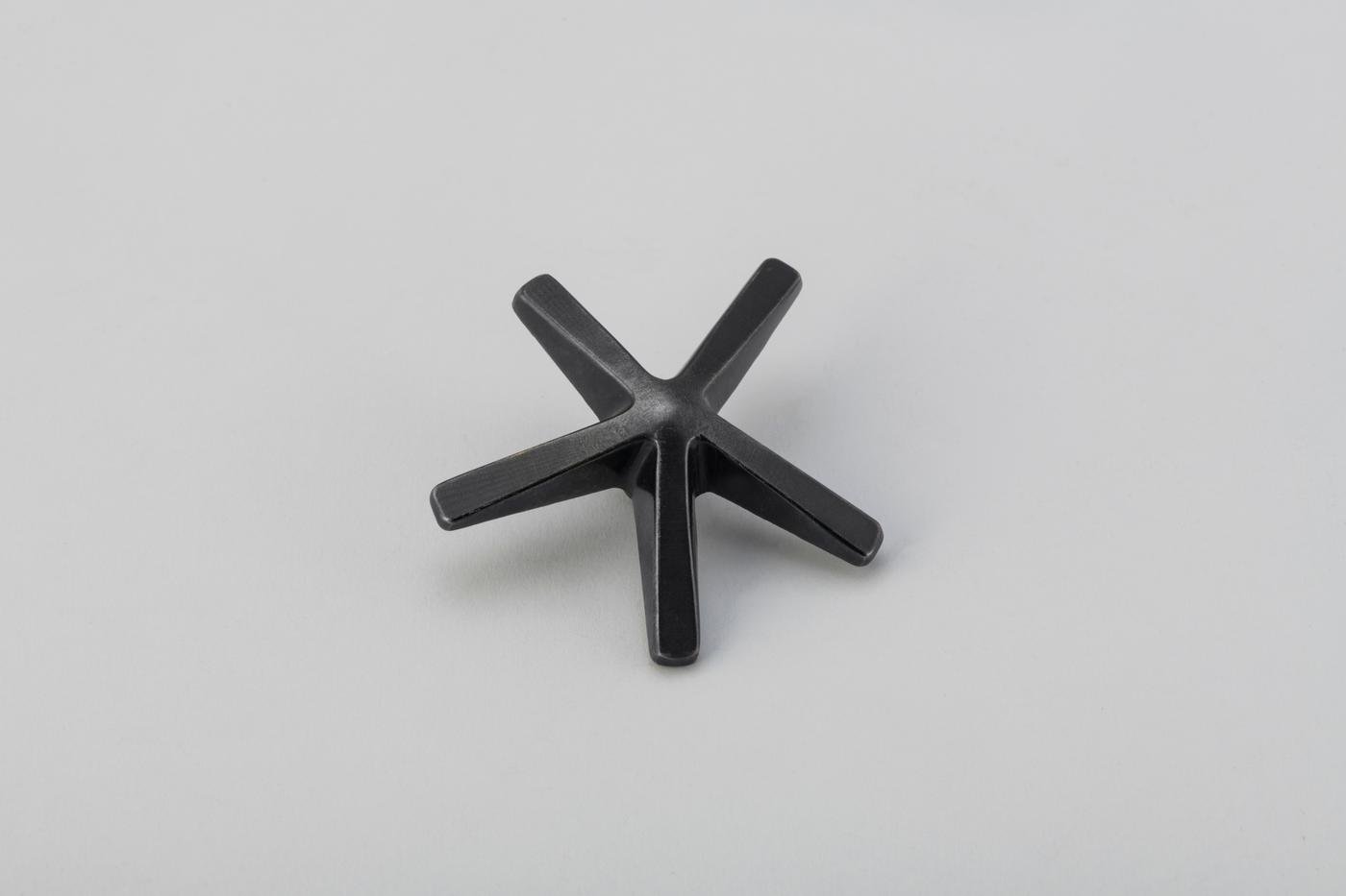 NARCISSIST STAR CUPBOARD KNOB