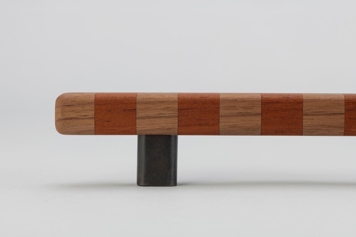 CLOSET STREAKER CABINET PULL