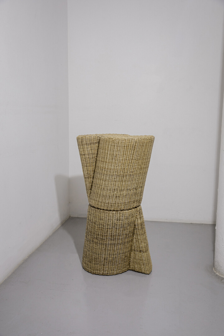 IBUJU SIDE TABLE 01