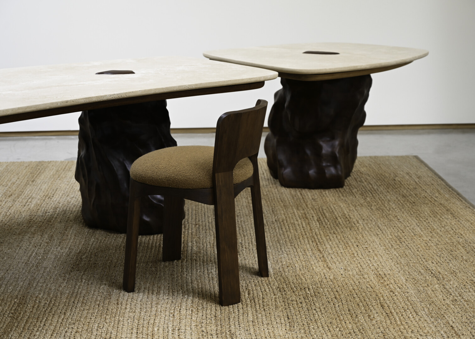 FELSEN DINING TABLE WOOD – SINGLE BOULDER