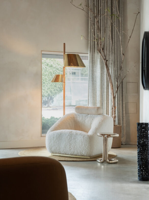 POUF LOUNGE CHAIR