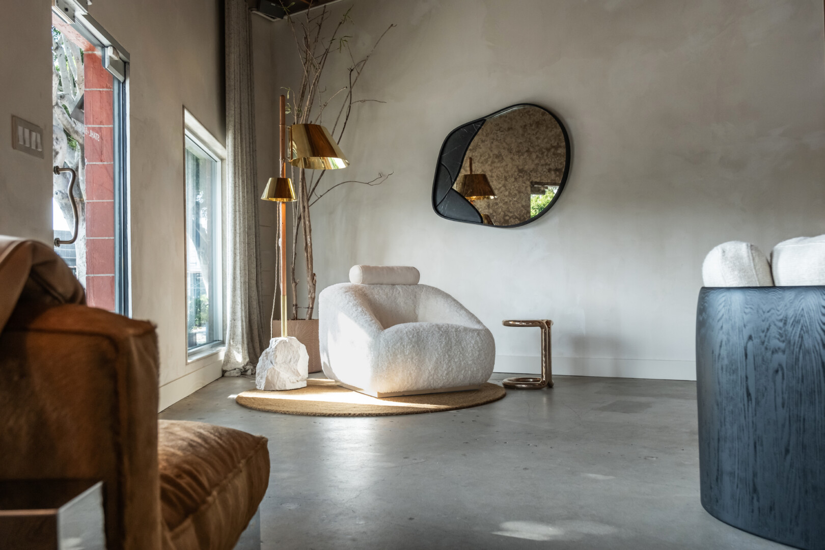 POUF LOUNGE CHAIR